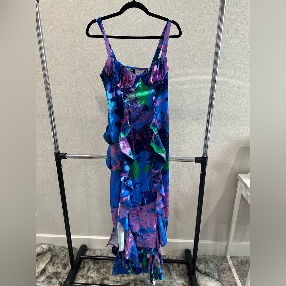 Cute flowy dress